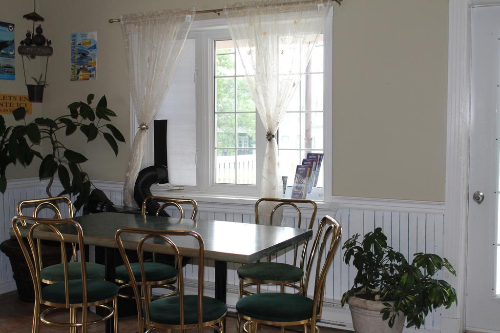 Auberge Chez Caro Sacre-Coeur Εξωτερικό φωτογραφία